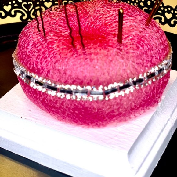 Elegant Hair Pin Cushion on chalk painted white wood base. - Picture 2 of 3